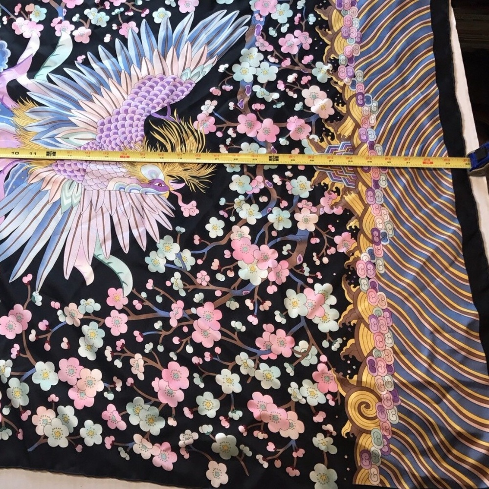 Emperor Scarf - Picture 2 of 4
